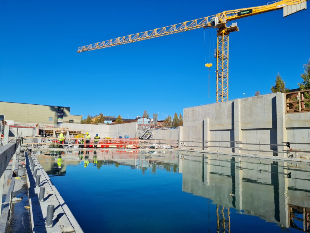 Multiaktivitetshuset Provtryckning av simbassäng